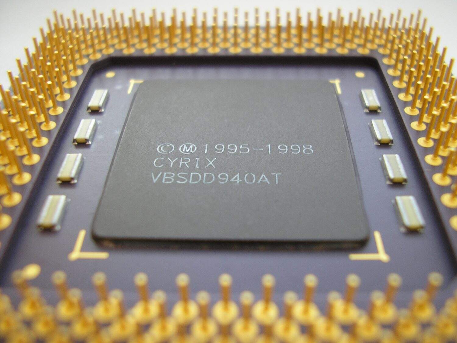 Nouveau programme d’investissement d’envergure pour la recherche en microélectronique de la part du BMBF