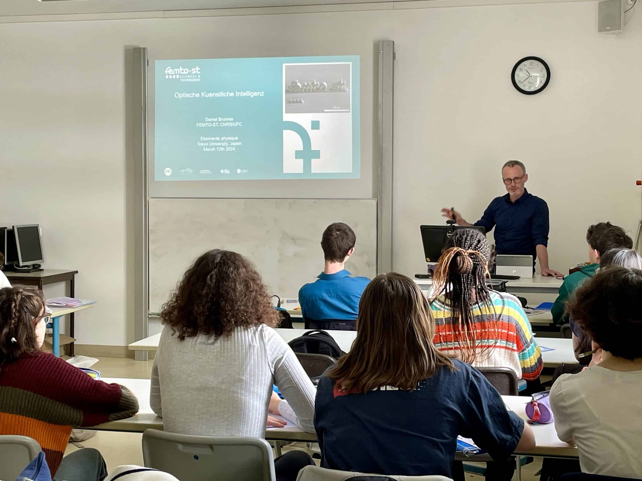 Rencontre des élèves du Lycée Français Jean Renoir de Munich avec le chercheur Daniel Brunner