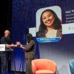 Hui Ting Li recevant son prix à France Quantum